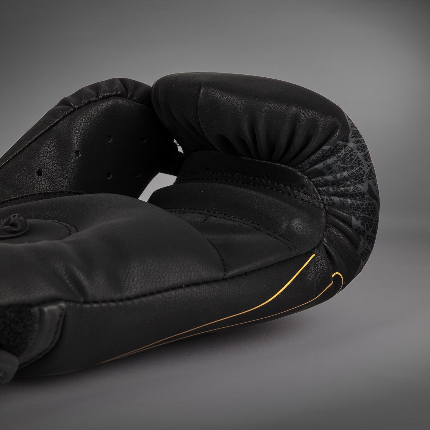 VENUM - Serpenti (Μαύρο/Ασημί/Χρυσό)