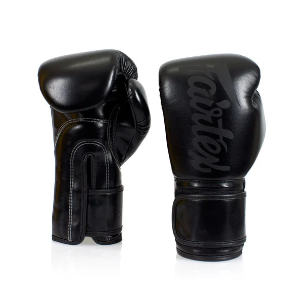 Fairtex MUAY THAI / BOXING GLOVES (Solid Black) - BGV14SB