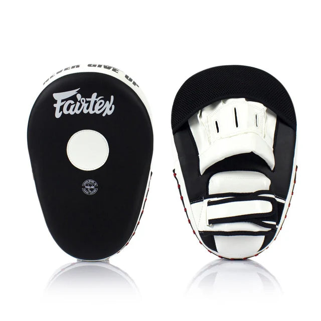 Fairtex FOCUS MITTS (Black / White) - FMV13