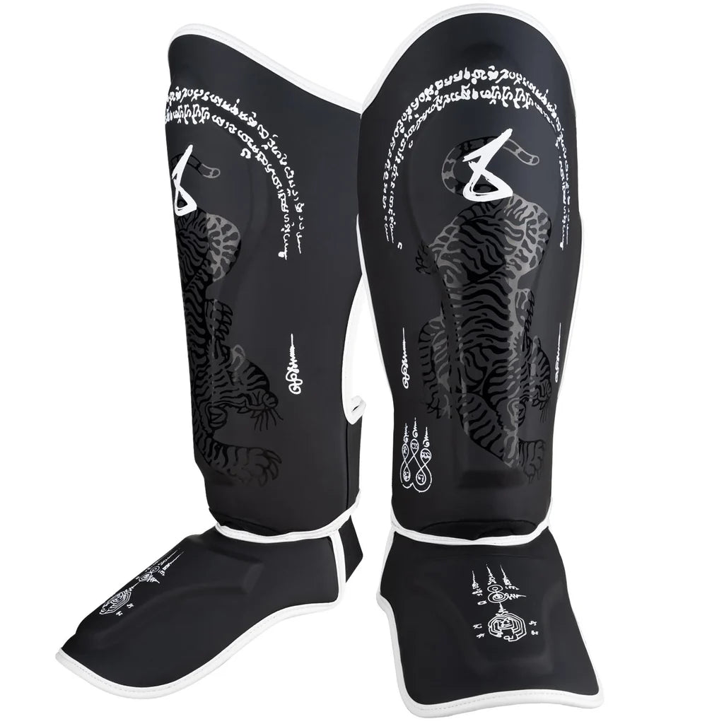8WEAPONS - Shin Guards Sang Yant Big TIGER (Black)