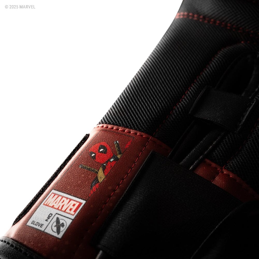 HAYABUSA Gloves - MARVEL'S "CLASSIC DEADPOOL"