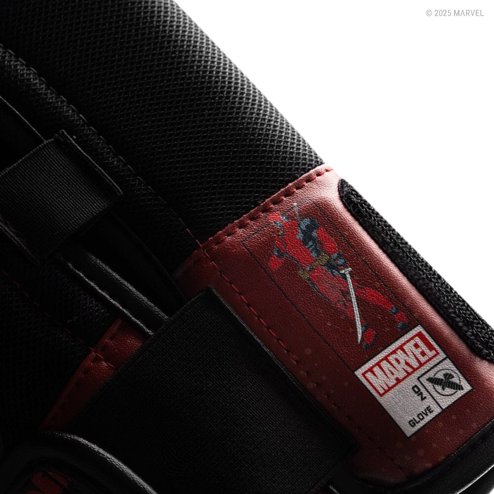 HAYABUSA Gloves - MARVEL'S "CLASSIC DEADPOOL"