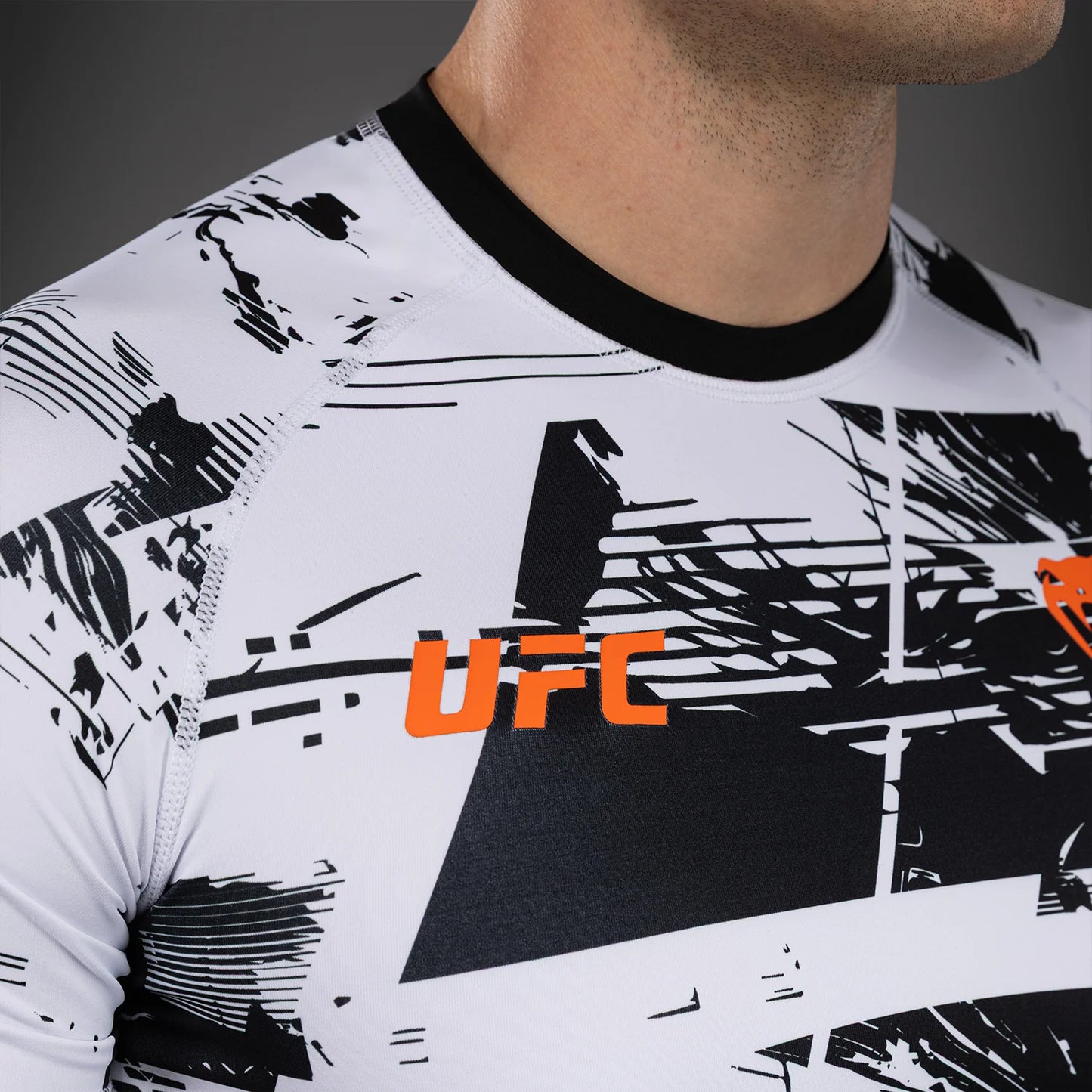 VENUM RASHGUARD UFC Zenith Short Sleeve