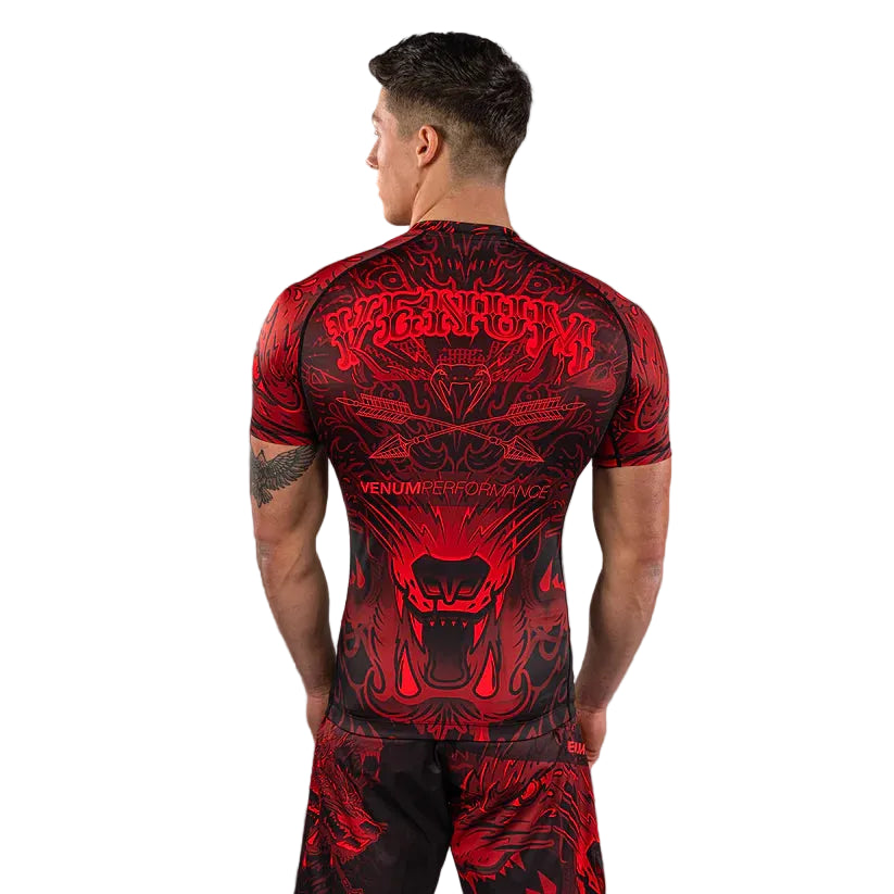 VENUM RASHGUARD Wolf Atak Short Sleeve (Black/Red)