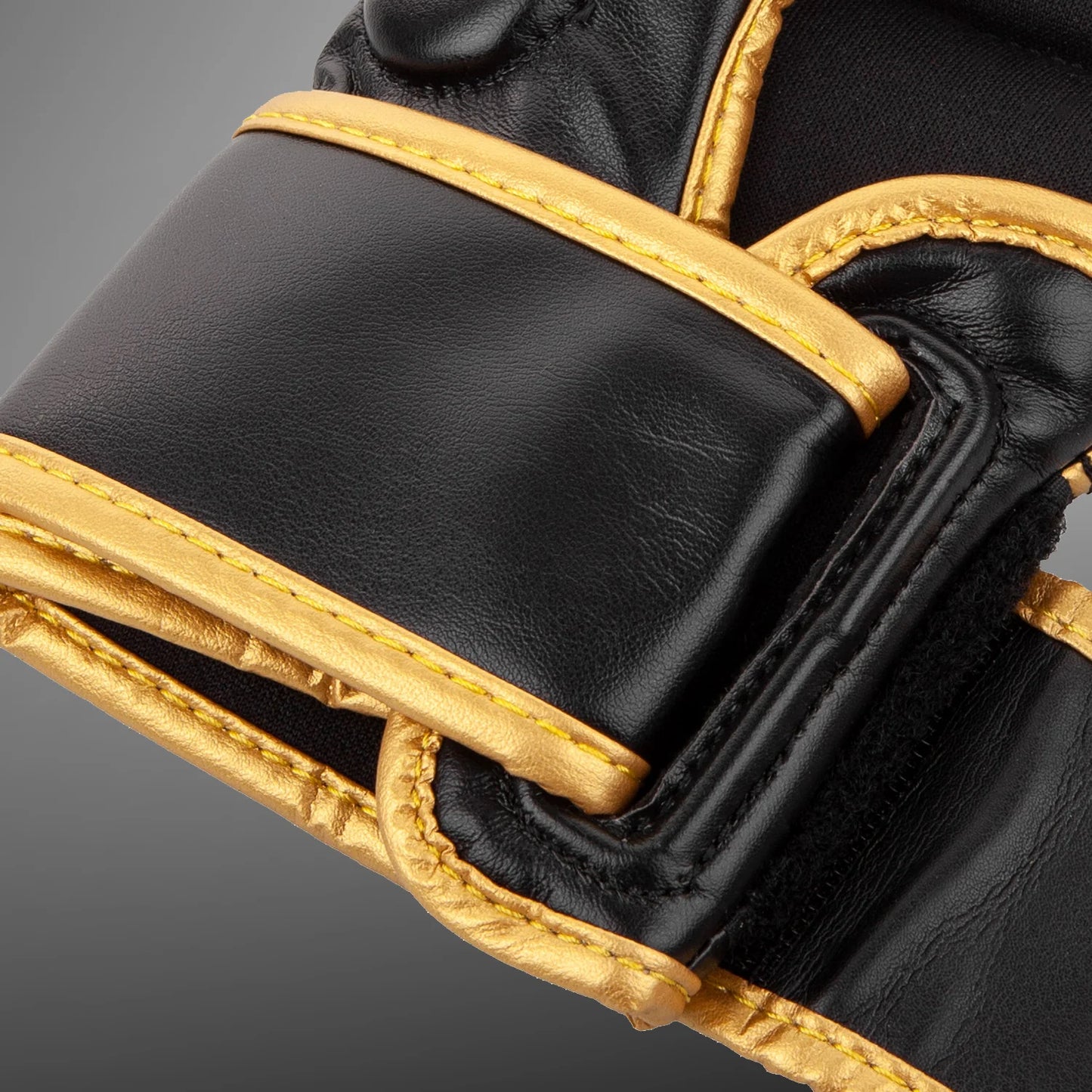 Venum Challenger 3.0 (Black/Gold)