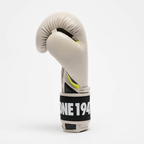 LEONE Gloves - "STRIPE '47 BOXING GLOVES" (Sand) - GN209