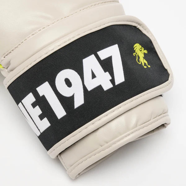 LEONE Gloves - "STRIPE '47 BOXING GLOVES" (Sand) - GN209