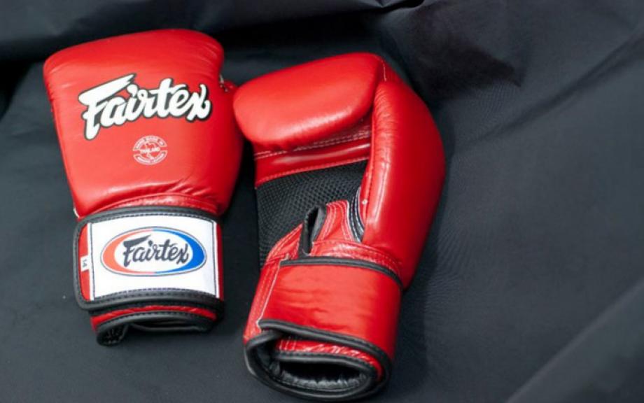 Fairtex BGV1R - Universal BREATHABLE - MUAY THAI / BOXING GLOVES (Colours) Premium Leather